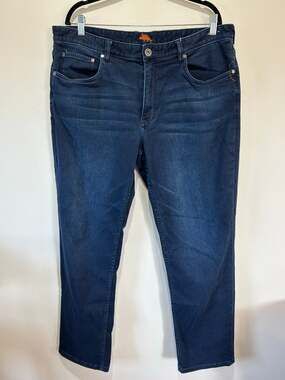 Tommy Bahama womens jeans 38x32 dark wash straight leg